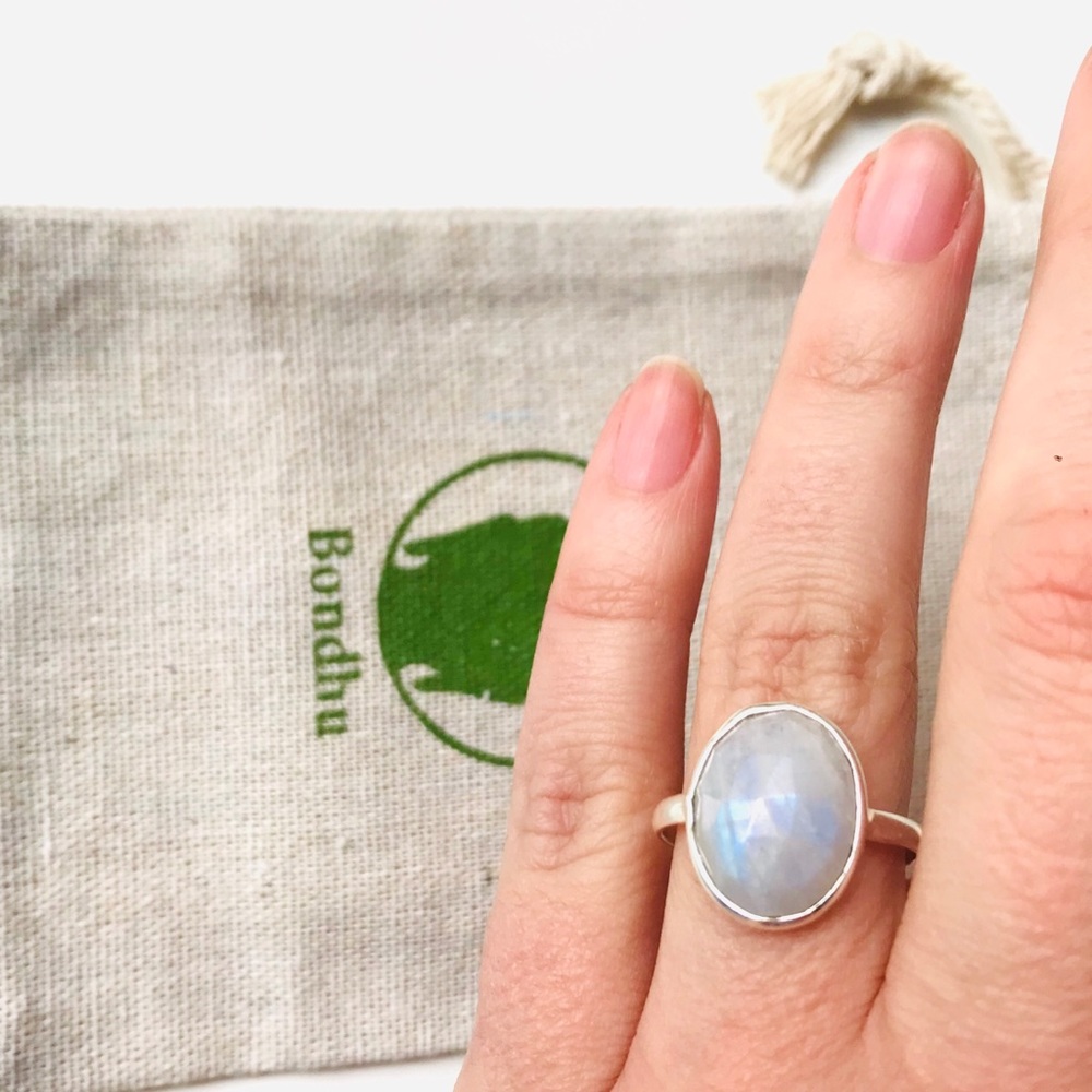 Rainbow Moonstone Multifacet Sterling Silver Ring